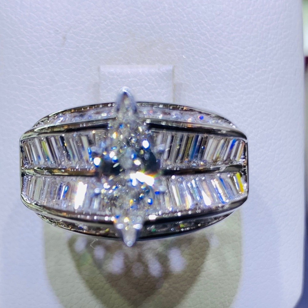 14 karat WG3 carat genuine diamond ring Must see
